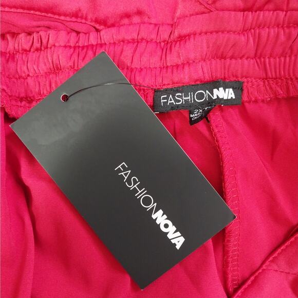 NWT! FASHION NOVA! RUBY RED DATIN HALTER TOP ONESIE, JUMPSUIT, ROMPER! SZ 2X - Picture 10 of 13